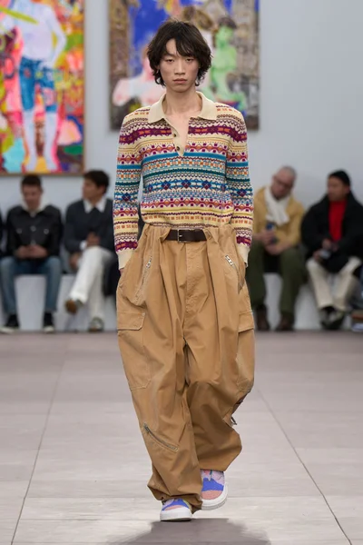 Look 46